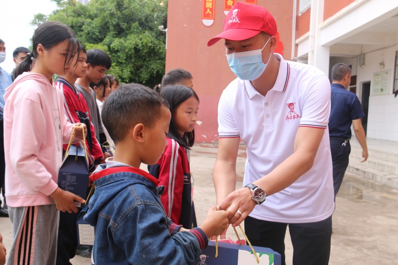 1653265715450765.jpg IMG_7028.JPG