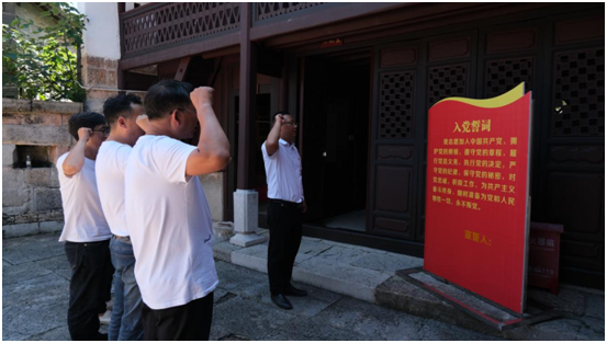 1658886584558326.jpg 1658886255402.jpg