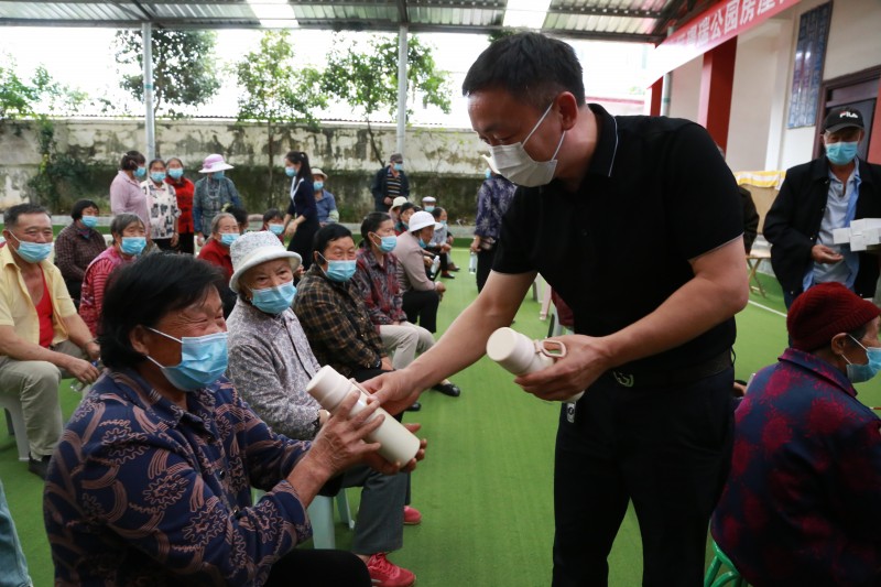 1665189515859450.jpg IMG_7027.JPG