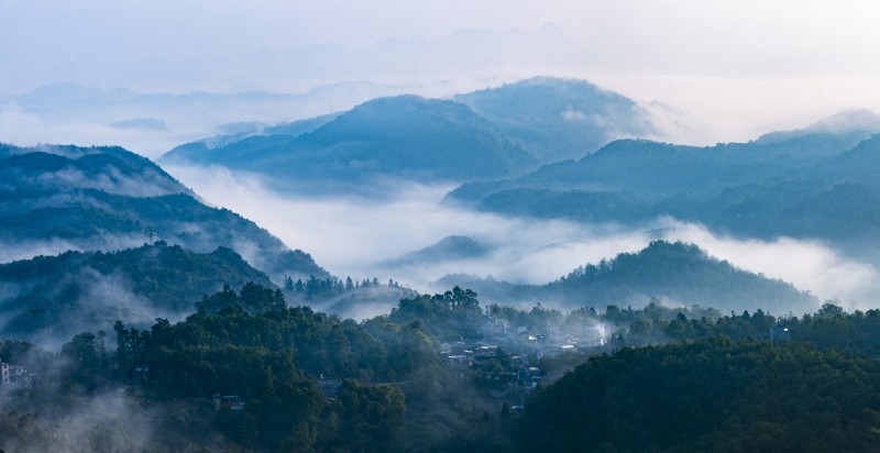 1668388061927472.jpg 棠梨凹云海毛虹摄.jpg