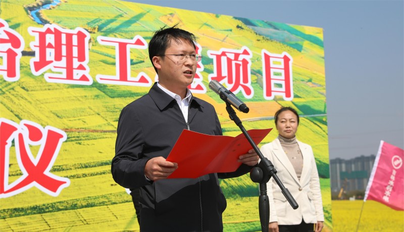 1677632849906891.jpg F09A1183.JPG