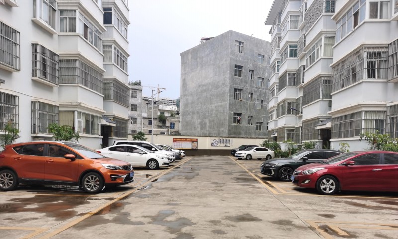 1686539127842090.jpg 干净整洁的南盘江林业小区.jpg