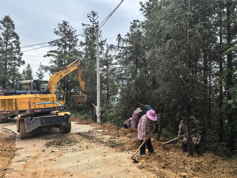 1718864756349734.jpg 4ebd904c5be46e622ffc14415d096b0.jpg