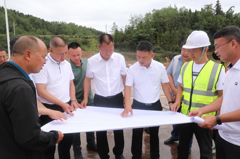 1686645511551462.jpg e61ad79517ffb777236fab6b5e91946.jpg