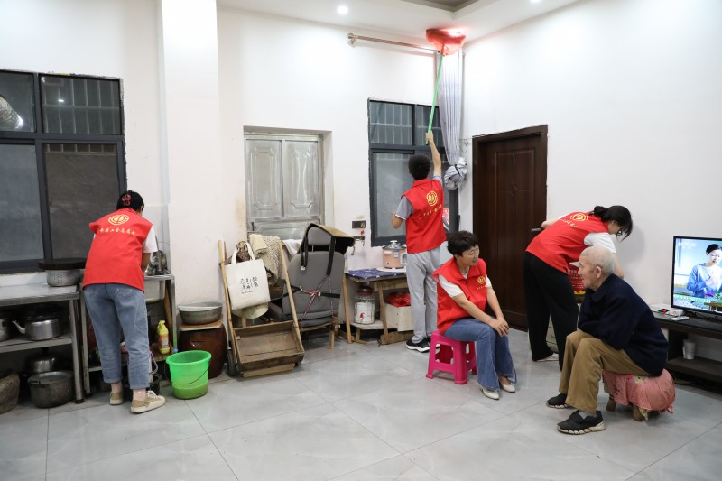 1692945956181847.jpg 5D1A6304.JPG