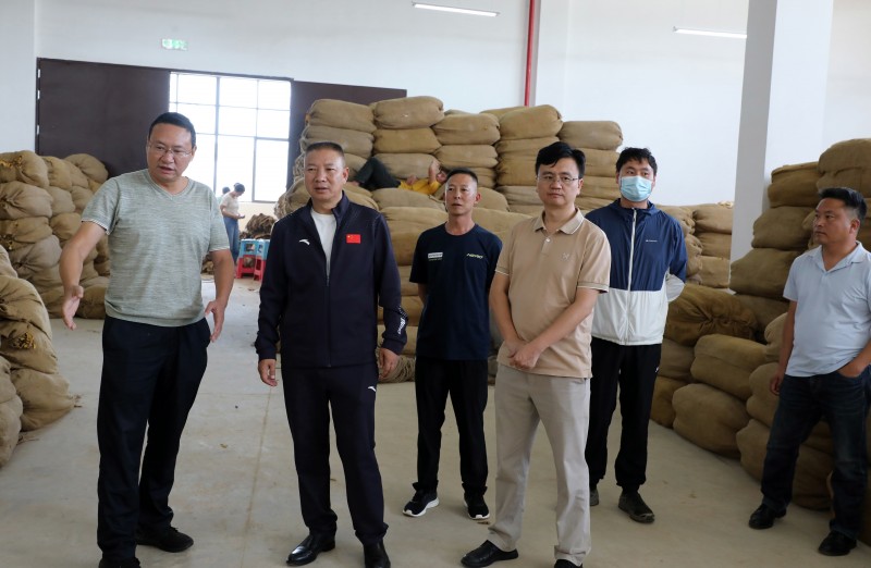 1696642946707476.jpg EV2A4404.JPG