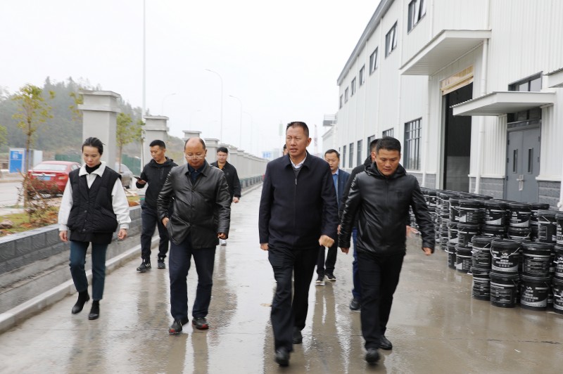 1701650978990775.jpg 1B8A5020.jpg