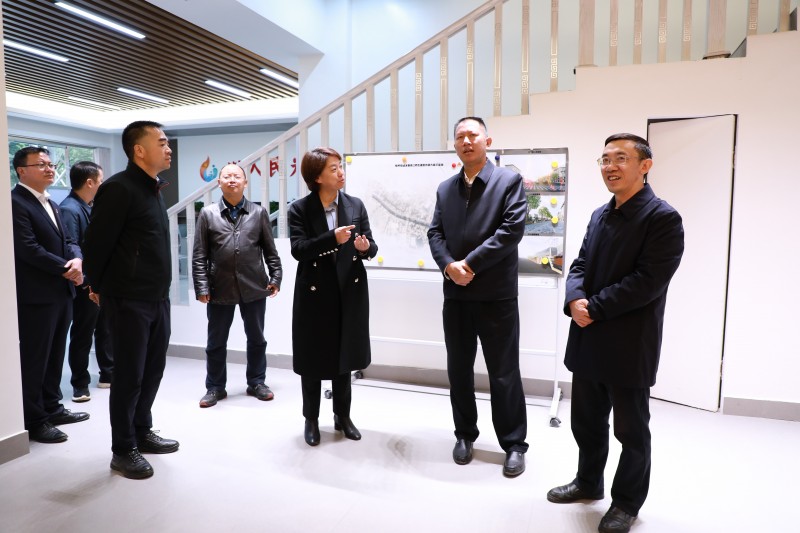 1701657368585999.jpg 1B8A4962.JPG