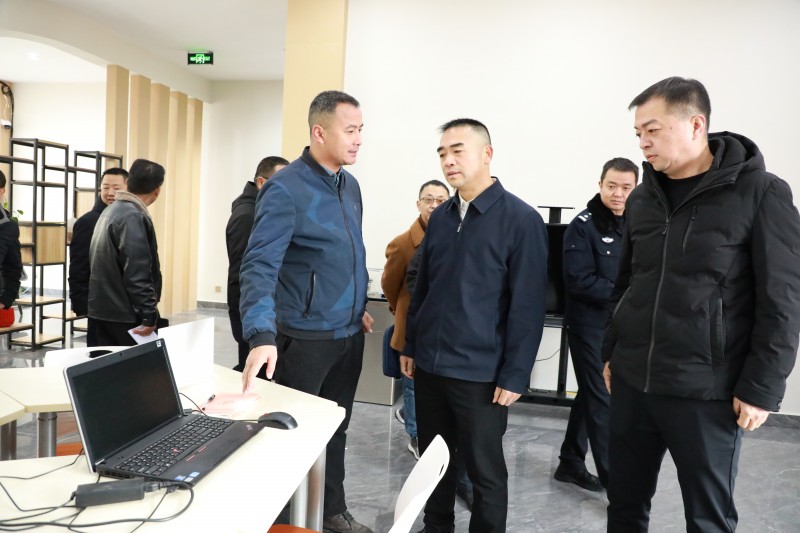 1703553652571379.jpg 1B8A5396.JPG