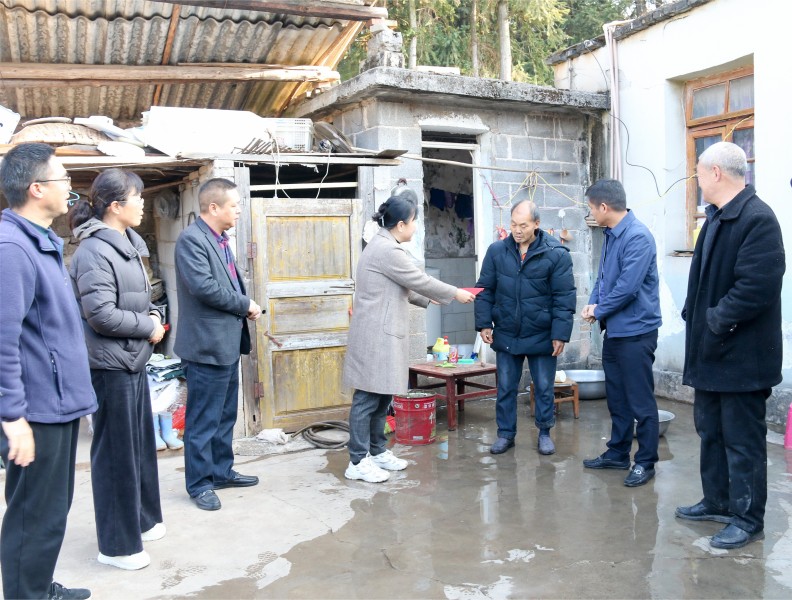 1707180900850798.jpg IMG_5921.jpg