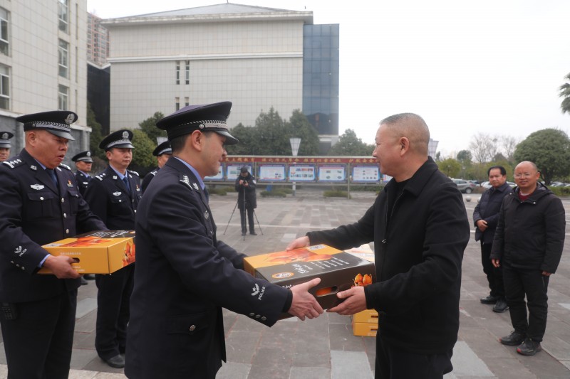 1707810205975778.jpg e618f17290669143d56fbd1dea1bbef.jpg