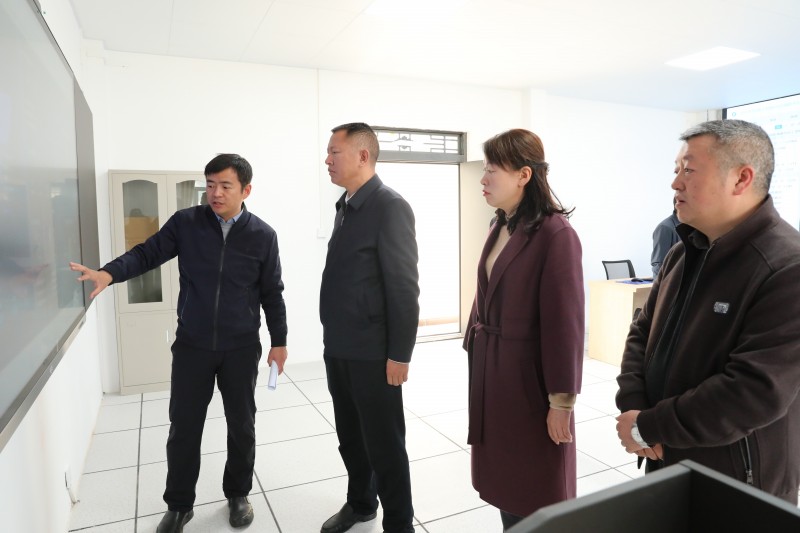 1710383635353655.jpg 7de57df3705f4f411752e795d28743b.jpg