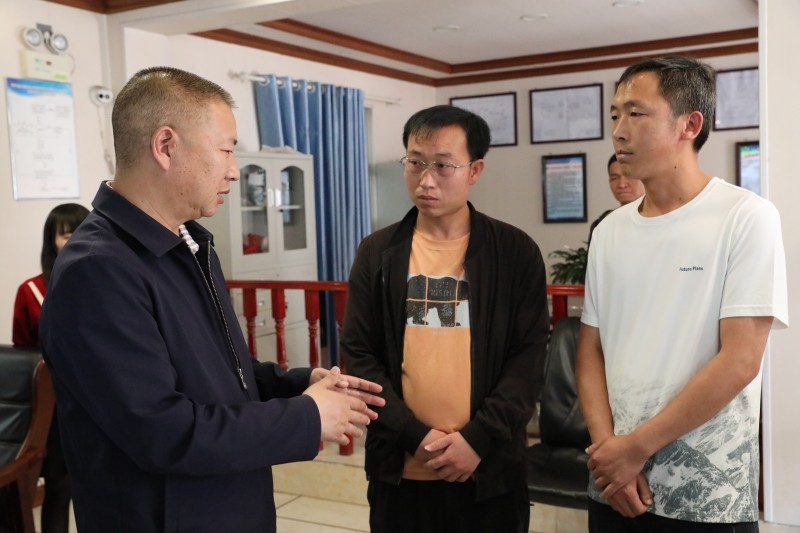 1712738193214144.jpg 2ad7c4483b476410ee6955ab53ed235.jpg