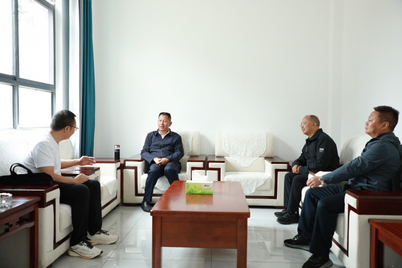 1715411640390929.jpg 1B8A8906.JPG