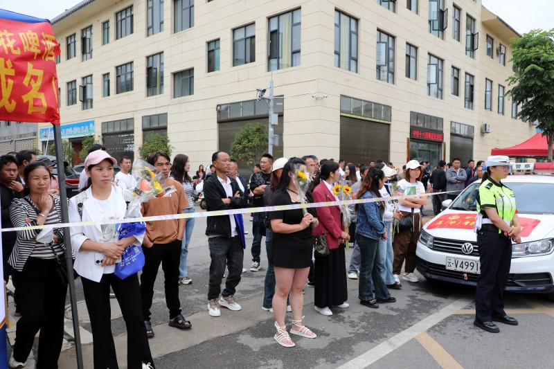 1718069714705678.jpg EV2A4505.JPG