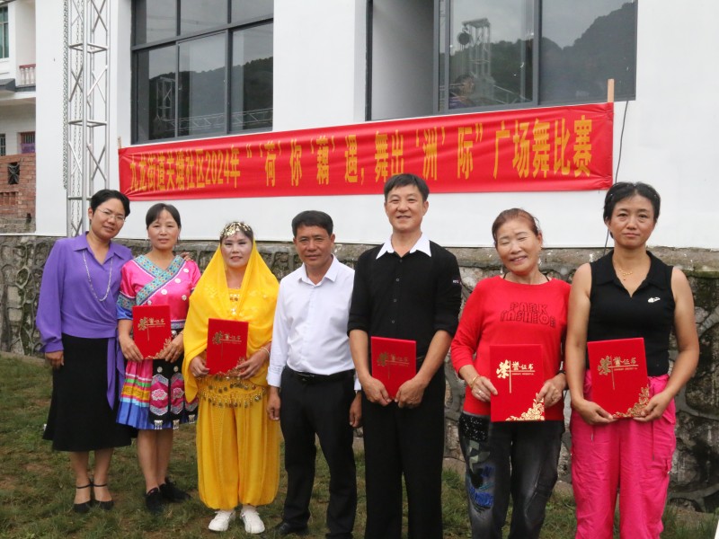 1723597103453680.jpg IMG_3550.JPG