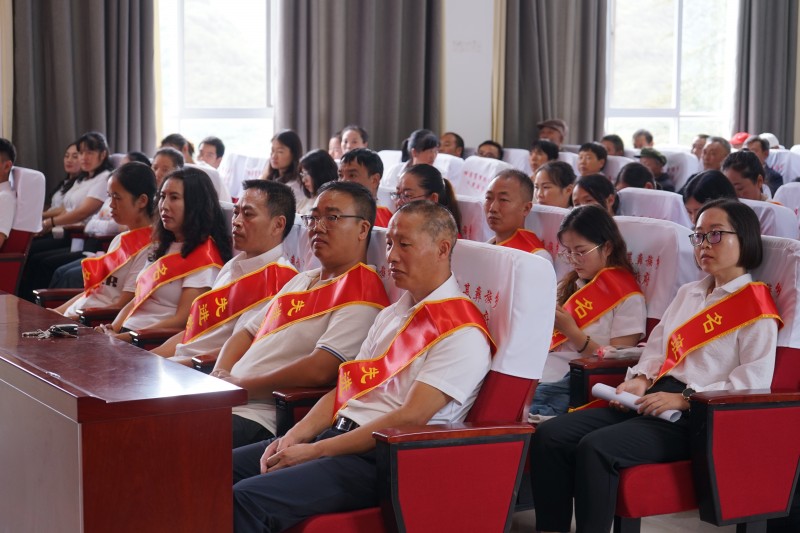 1725950625430886.jpg DSC04237.JPG