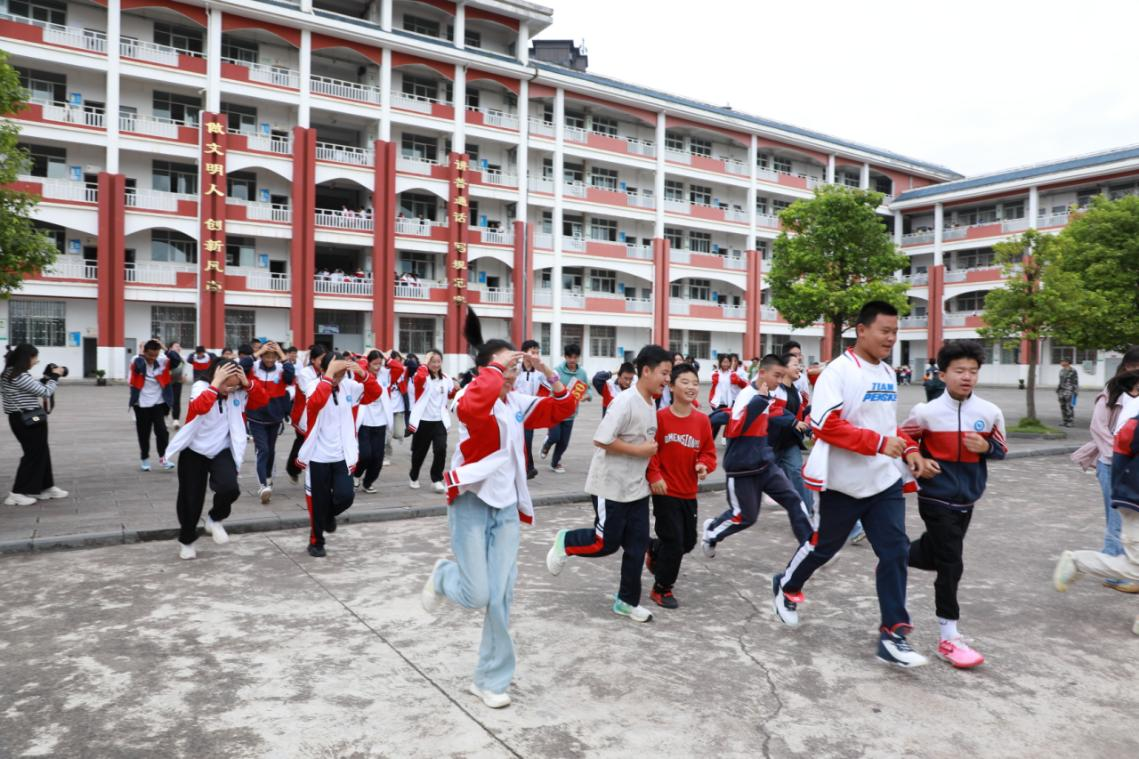 1726798960603985.png 图片2.png