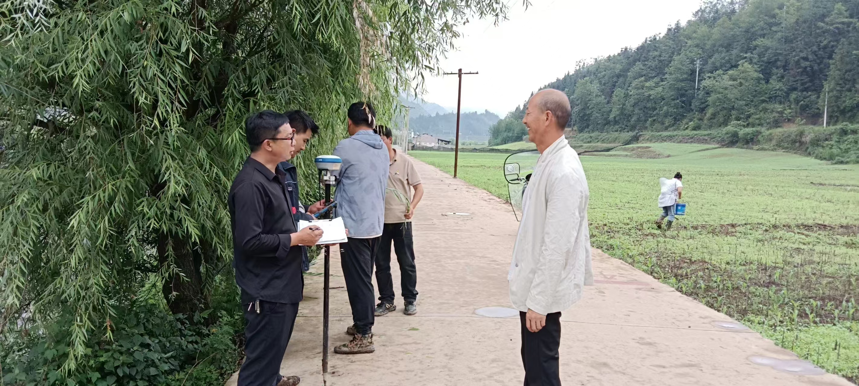 1726800927779542.jpg 4.jpg