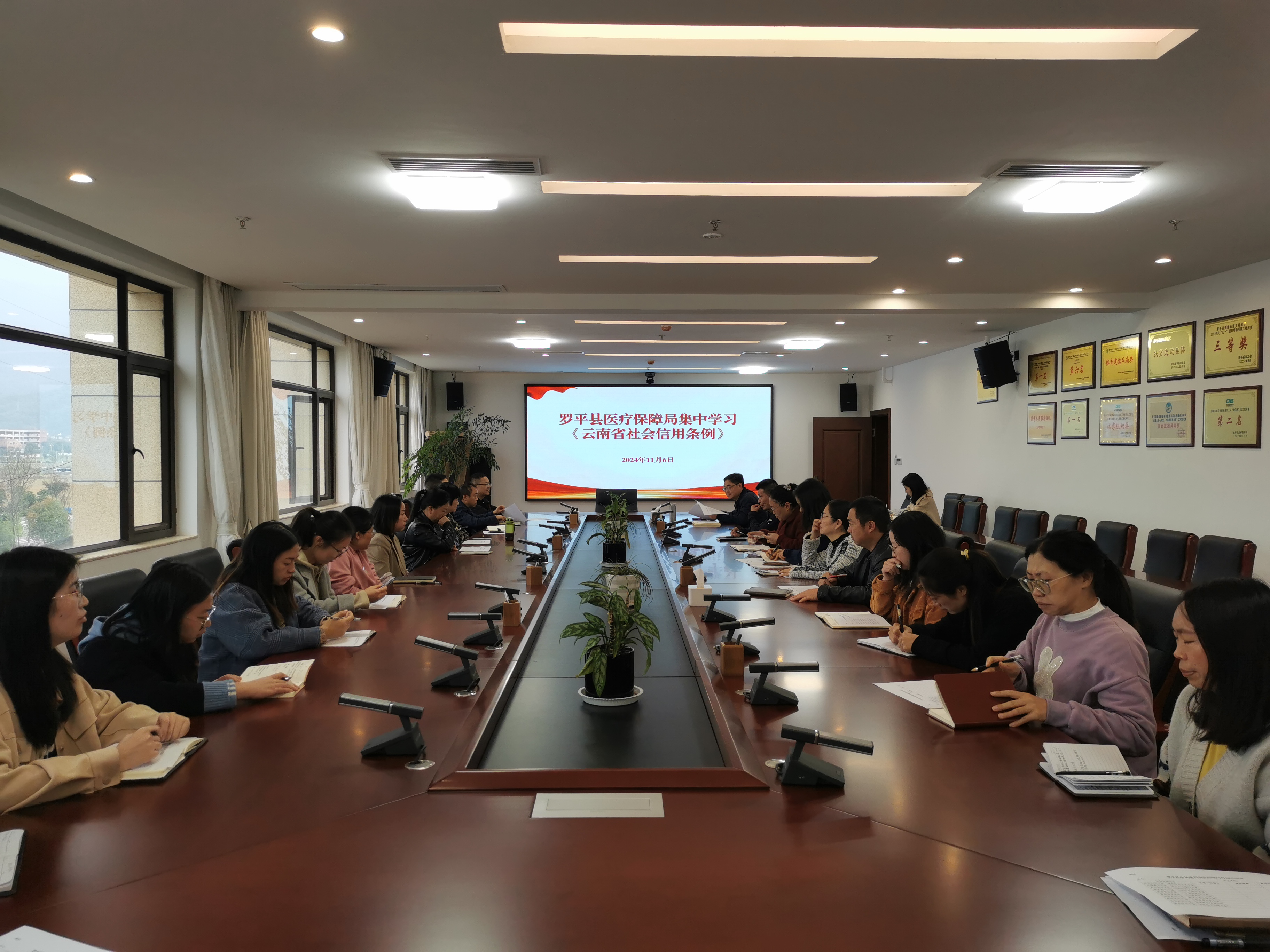 1730885505244738.jpg 9baefa00ac55e3a46730f853f198869.jpg