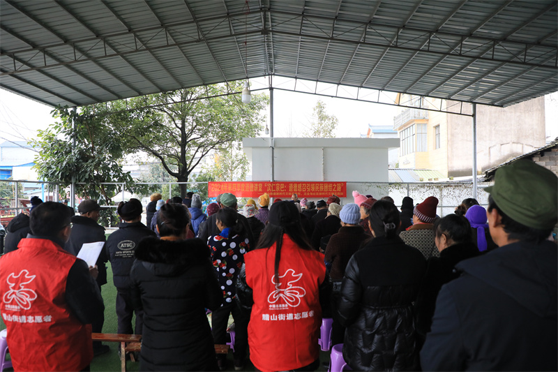 1735284670596022.jpg 共同唱响道德歌曲《好人就在身边》.jpg