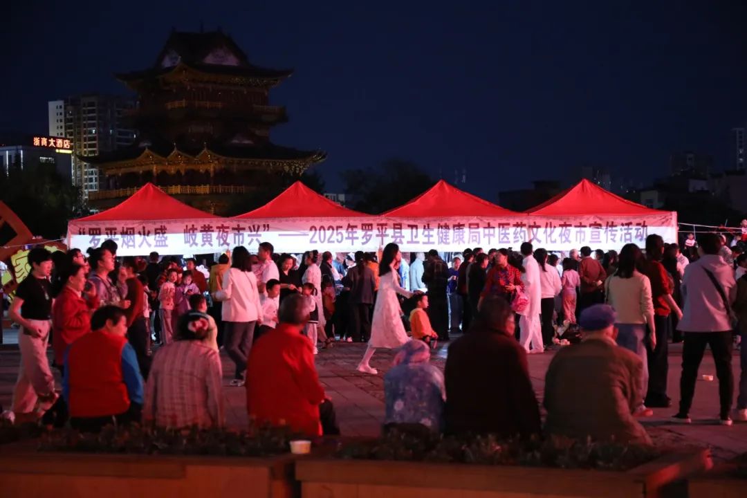 1744681530826159.jpg f44fd52f-5008-487c-9d03-772afc9f1cc9.jpg