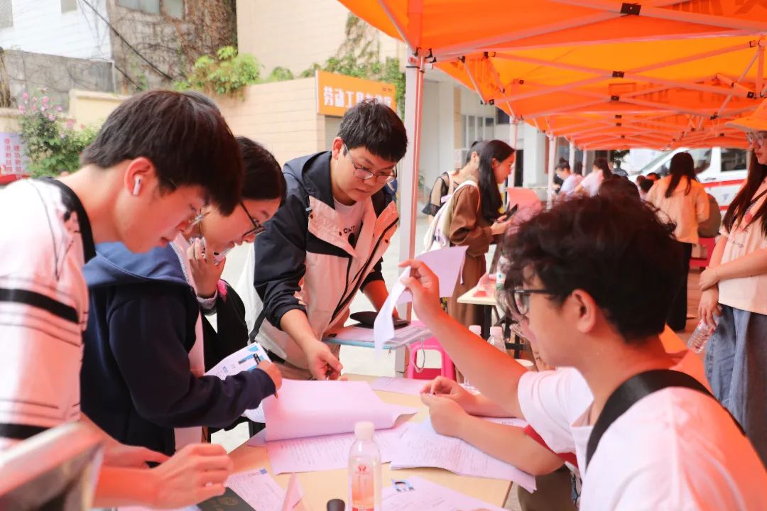 1752720527703661.jpg 2.jpg